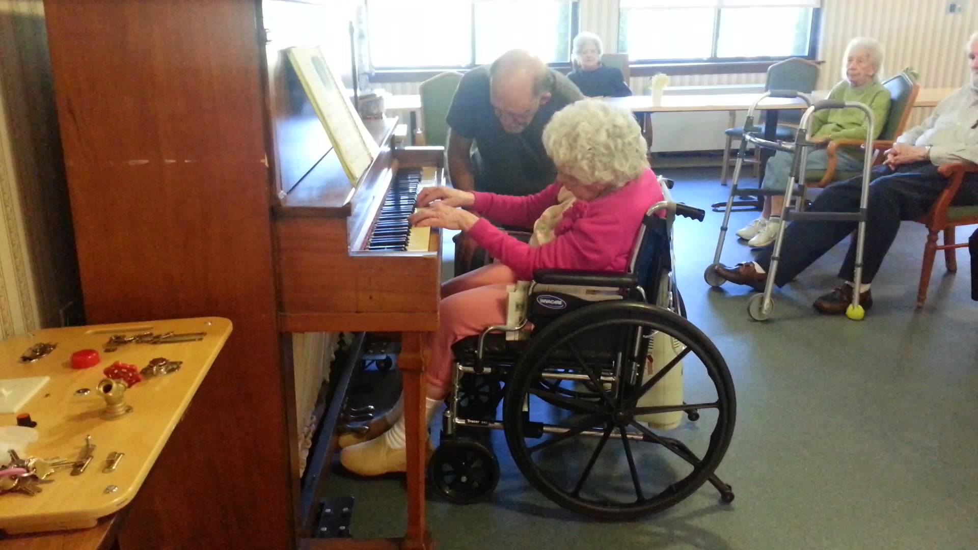 Đọc xong bài viết Típ người trung niên nào có thể học đàn piano, hẳn bạn đã thấy bóng dáng của mình trong đó và muốn “Just do it!” ngay nhưng rồi bạn lại nghi ngại, không dám mạnh dạn làm điều mình muốn.