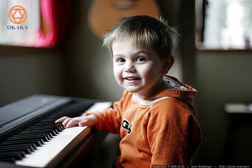 Nếu bạn có một đứa trẻ quan tâm đến việc học piano, việc đầu tư một nhạc cụ như piano có thể sẽ là quá sức nếu bạn và gia đình có ngân sách đã được ấn định. Việc chọn thuê đàn piano cho bé học lúc này thực sự là lựa chọn lý tưởng, đặc biệt nếu con bạn chưa bao giờ chơi nhạc cụ trong quá khứ. Dưới đây là những lưu ý thiết thực bạn cần note lại để xem xét khi cần thuê đàn piano cho bé tập.