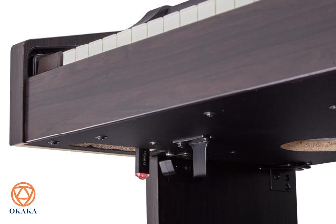 Không phải ngẫu nhiên mà nhiều người thích đàn piano điện Roland. Đó thực sự là một hãng đàn tuyệt vời. Bên cạnh những dòng đàn cao cấp, dòng RP cũng được rất nhiều khách hàng lựa chọn nhờ giá thành phải chăng, tiêu biểu là model đàn piano điện Roland RP-102 và RP-302. Bài viết này sẽ giúp bạn có được cái nhìn tường tận về 2 model đàn piano điện đang được đặt lên bàn cân hiện nay.