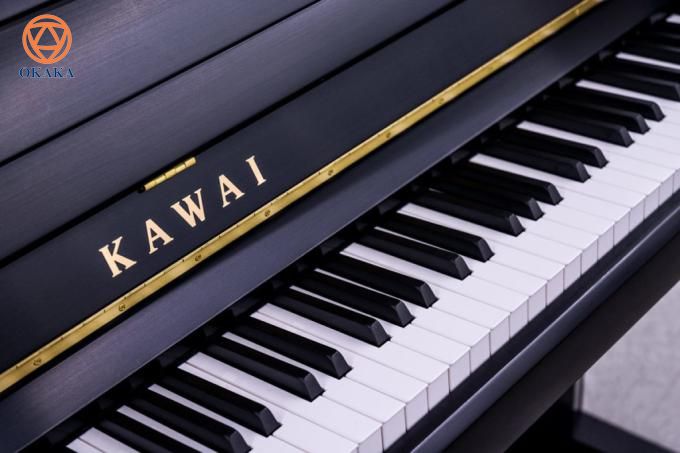 Một câu hỏi rất phổ biến mà người mua đàn piano cơ hay hỏi là: Sự khác nhau giữa đàn upright piano Kawai và Yamaha là gì? Sau đây là những khác biệt cơ bản giữa hai nhà sản xuất: